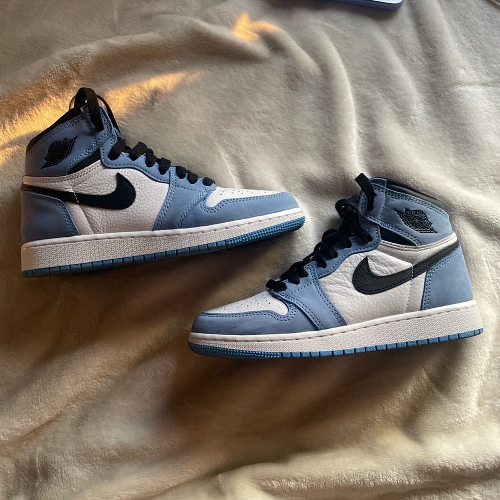University Blue Air Jordan 1
